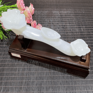 玉石工藝-玉如意 25-28cm